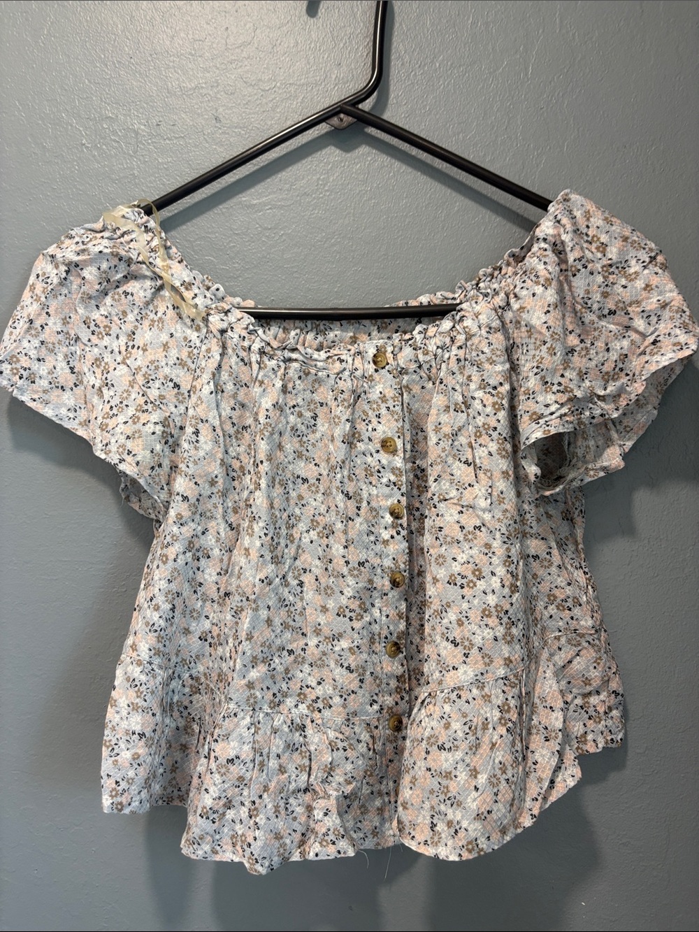 Sky and Sparrow Floral Off-Shoulder Button Front Top - Light Blue & Peach